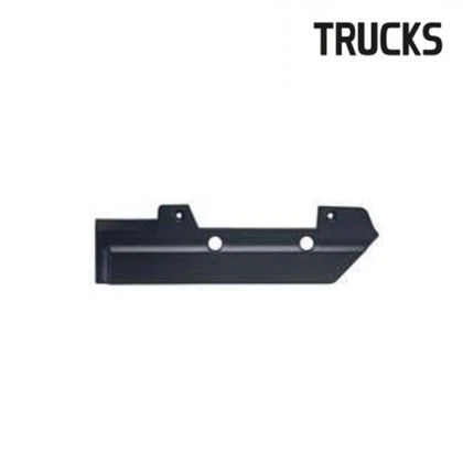 VOLVO PENNAETH LAMP BEZEL AMDDIFFYN PLATE L 8141289 3141289